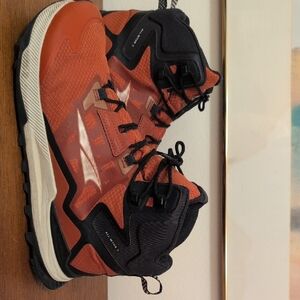 Altra Lone Peak ALL WTHR 2,  Size 9 (42.5)